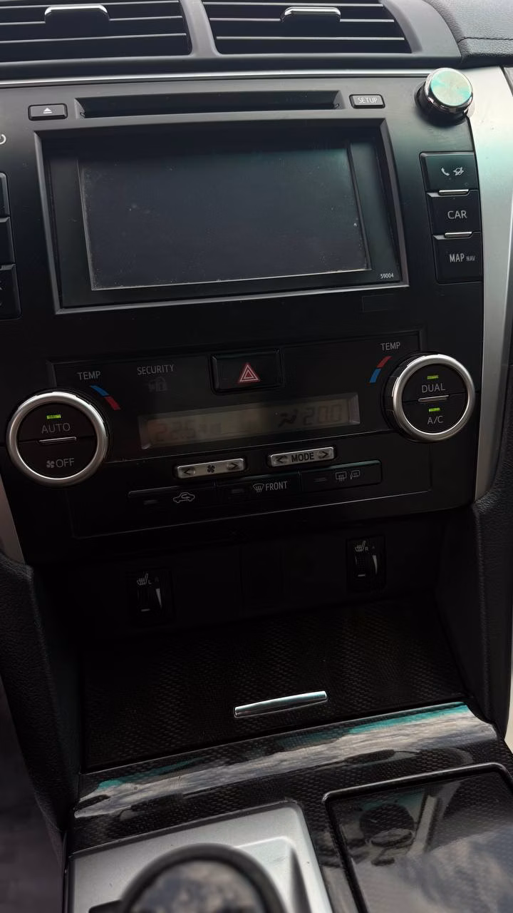 Toyota Camry фото 17