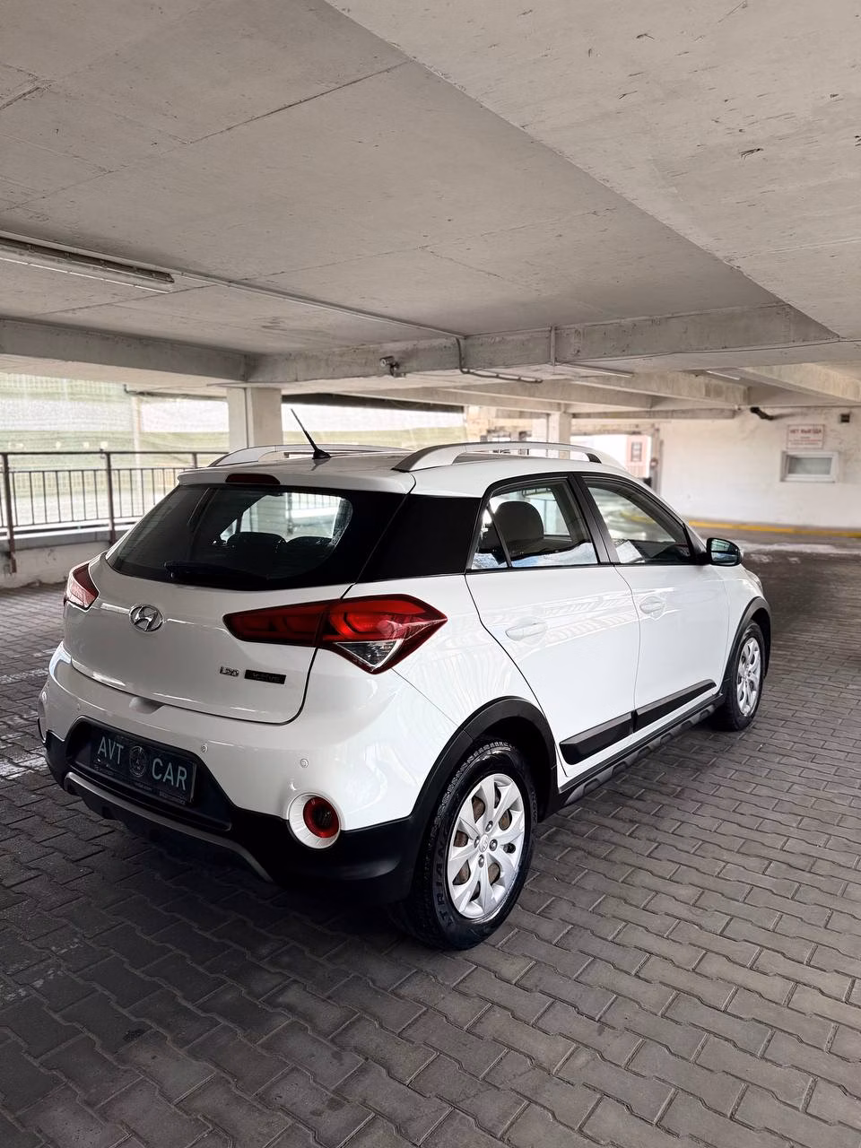 Hyundai i20 фото 8