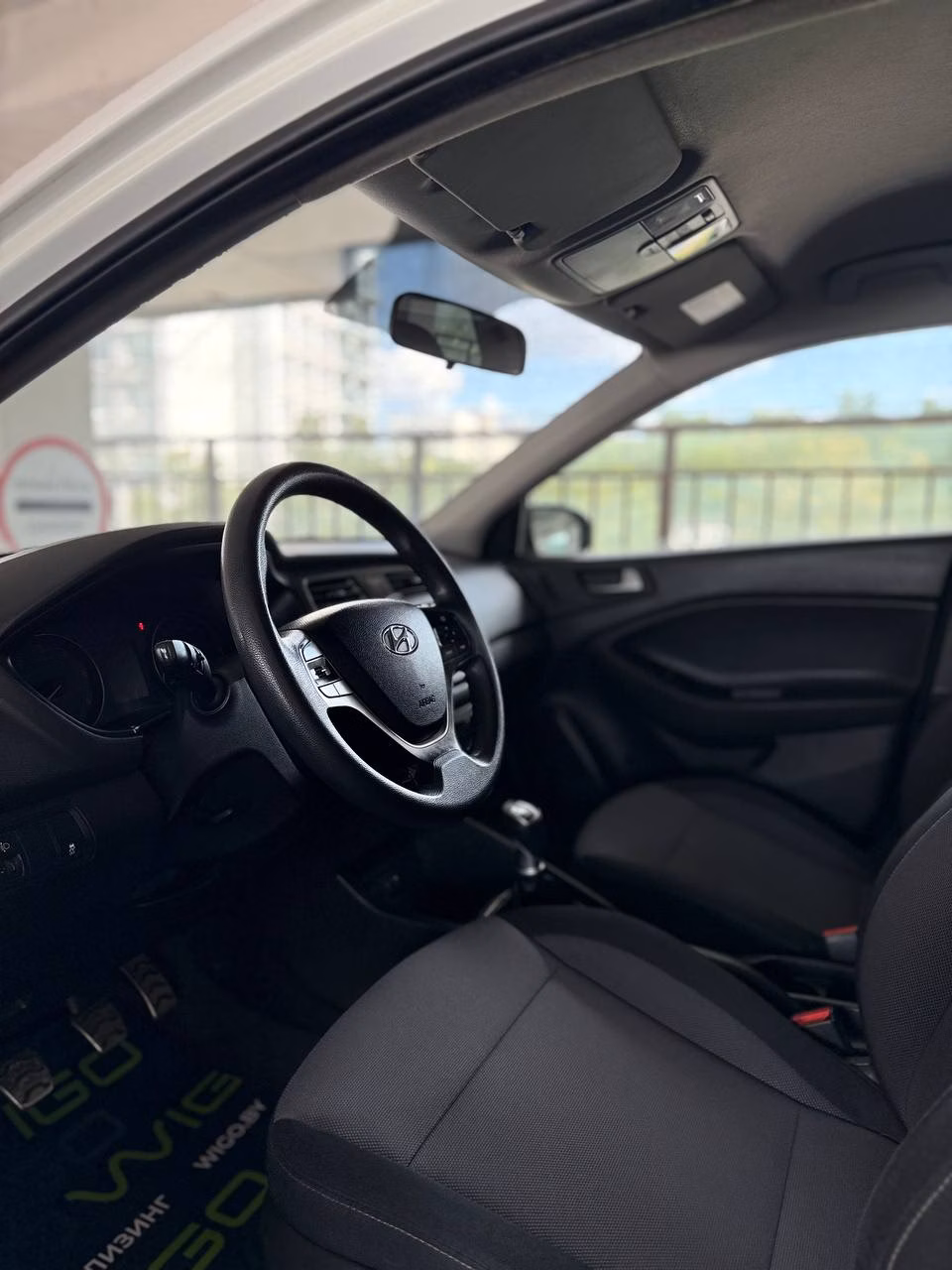 Hyundai i20 фото 11