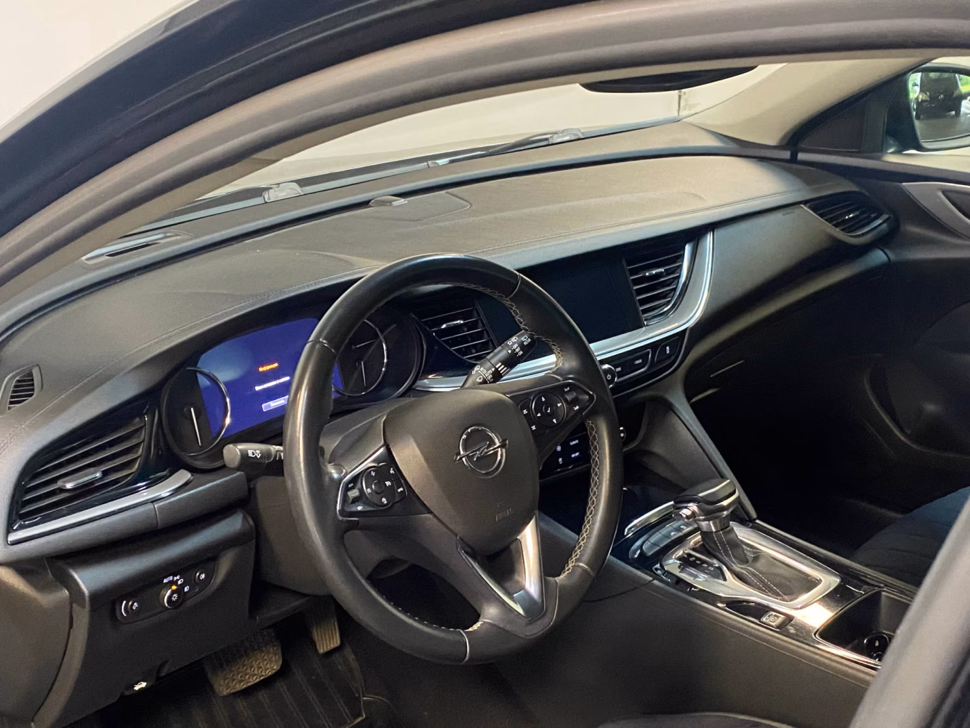 Opel Insignia фото 7