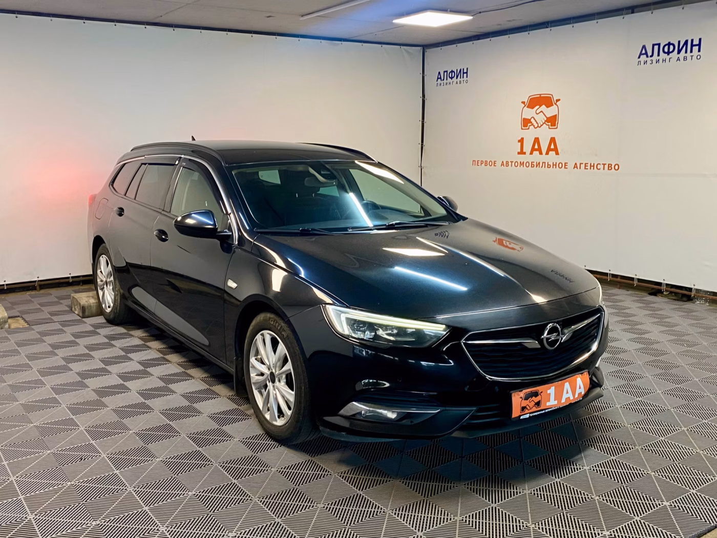 Opel Insignia фото 2