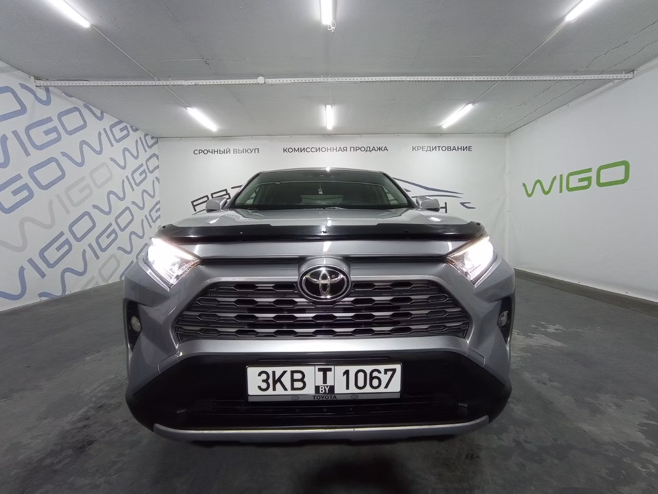 Toyota RAV4 фото 5