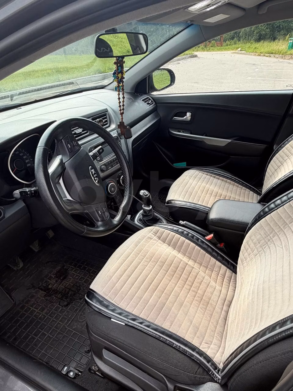 Kia Rio фото 11