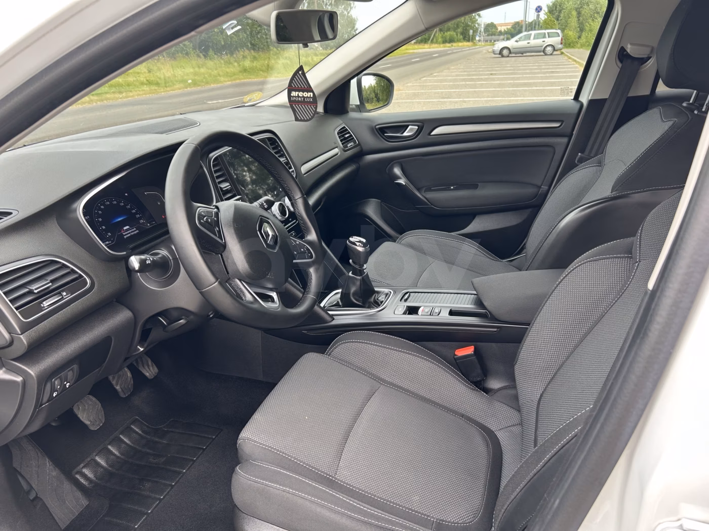 Renault Megane фото 13