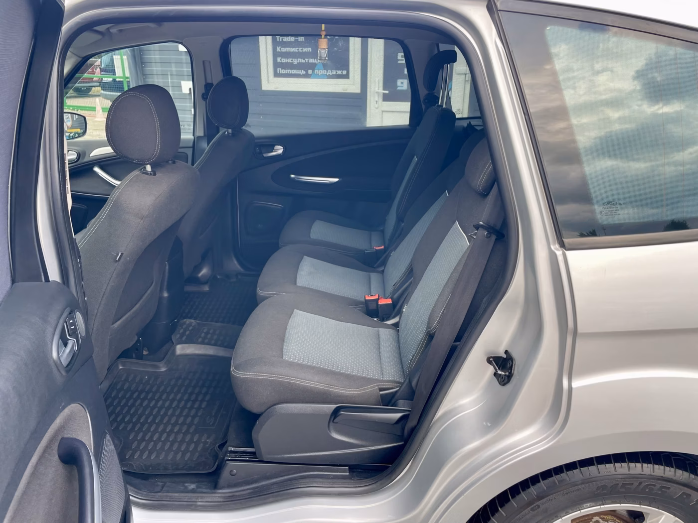 Ford S-MAX фото 9