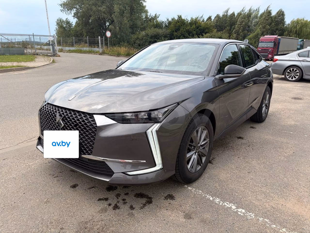 DS 4