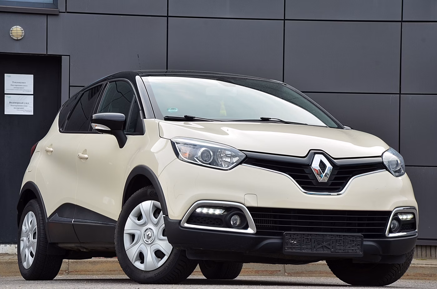 Renault Captur фото 3
