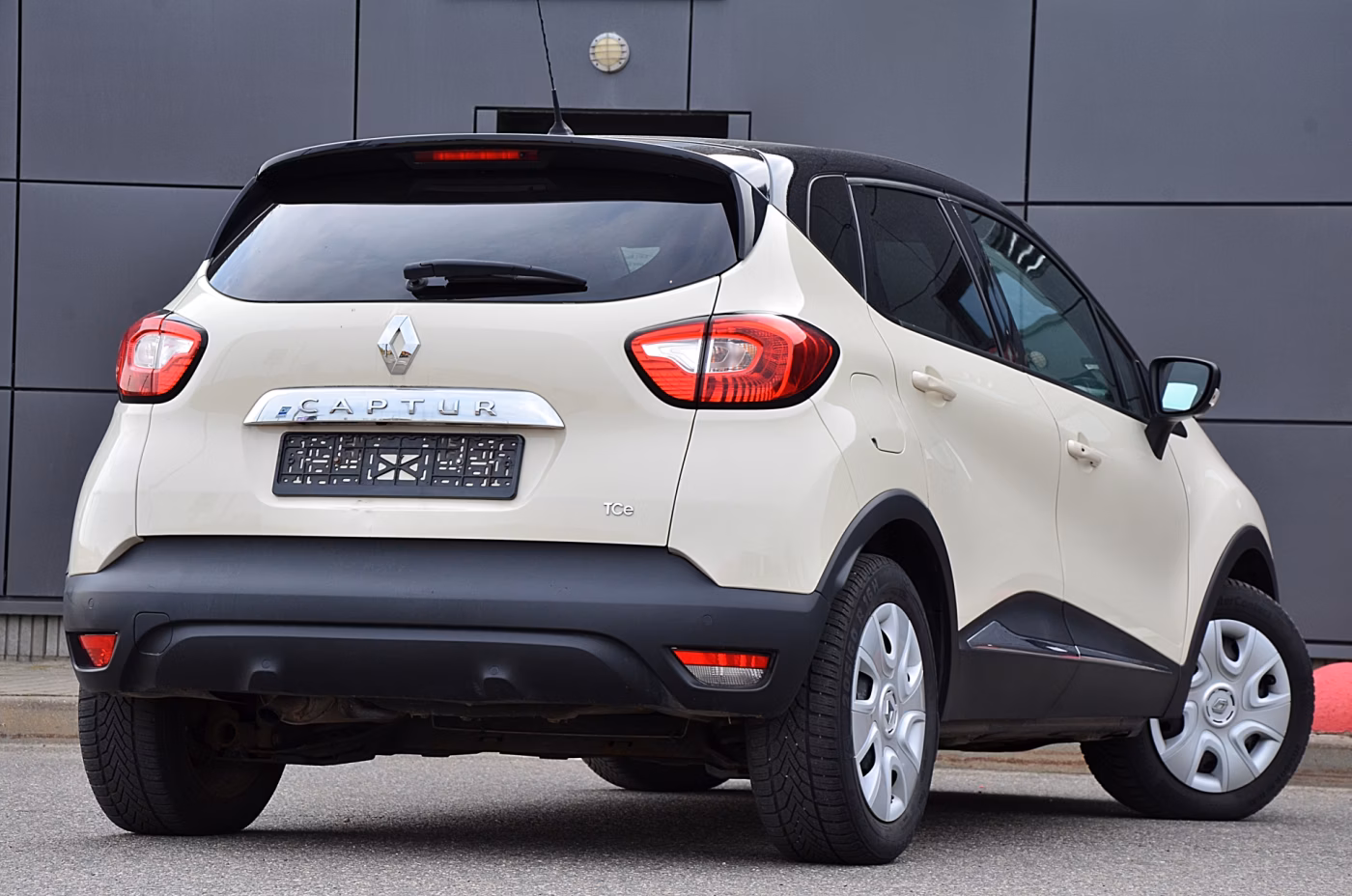 Renault Captur фото 10