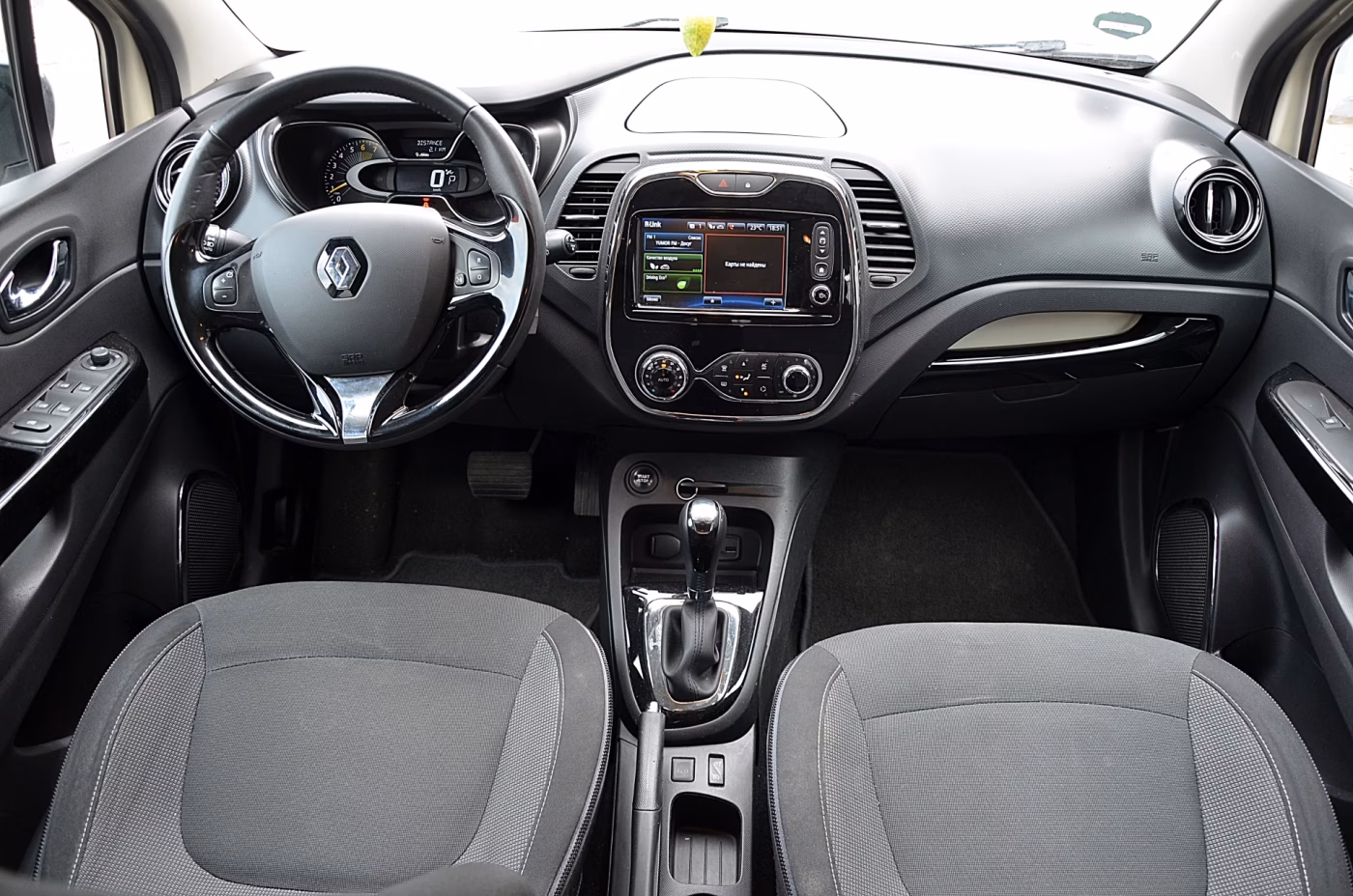 Renault Captur фото 16