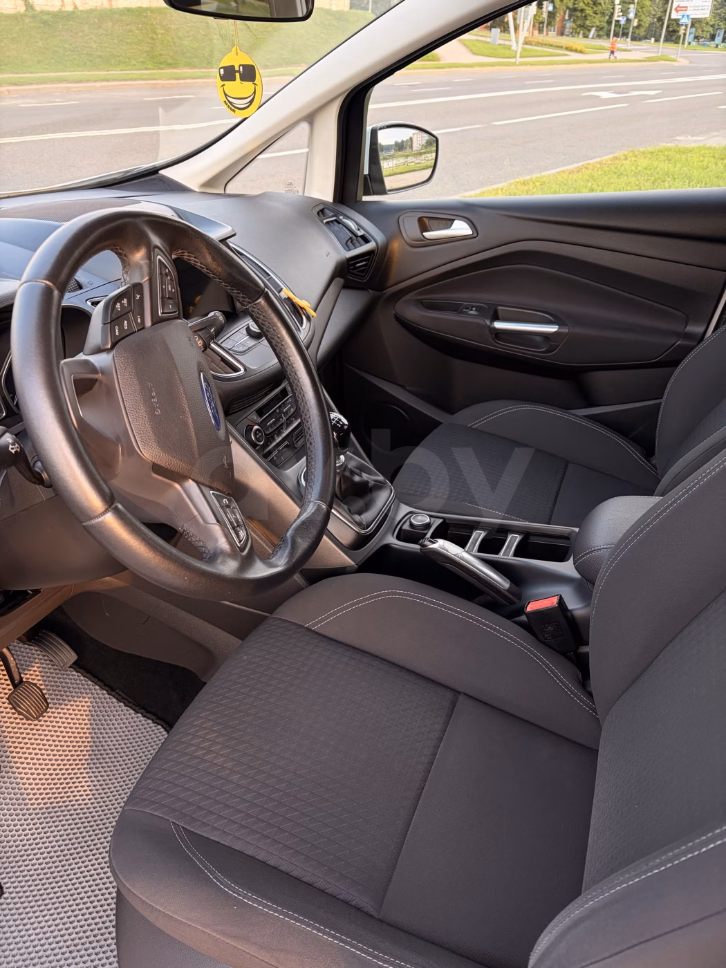 Ford C-MAX фото 8
