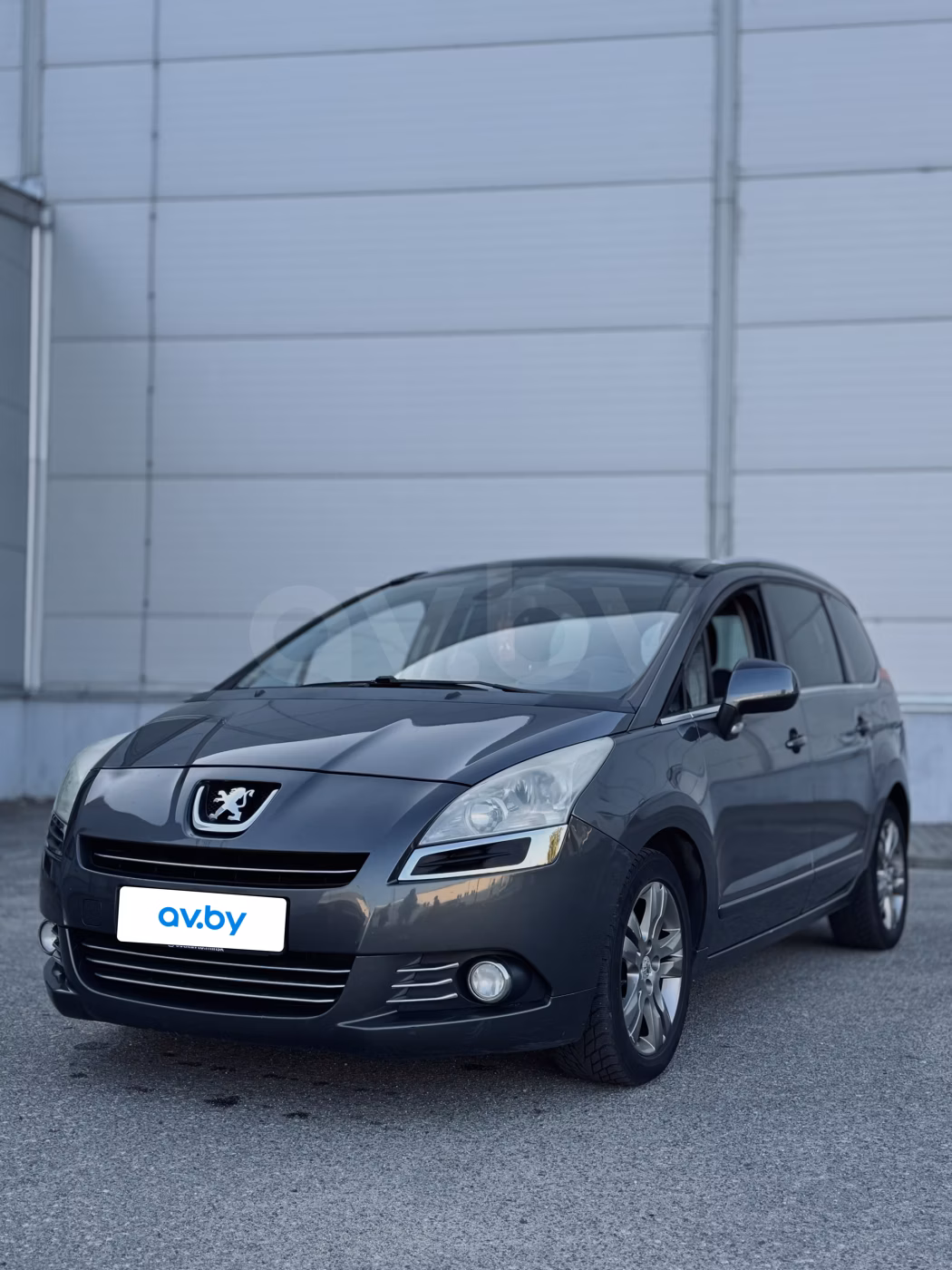 Peugeot 5008 фото 2