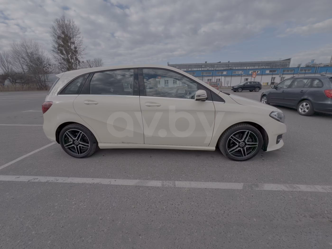 Mercedes-Benz B-Класс фото 7