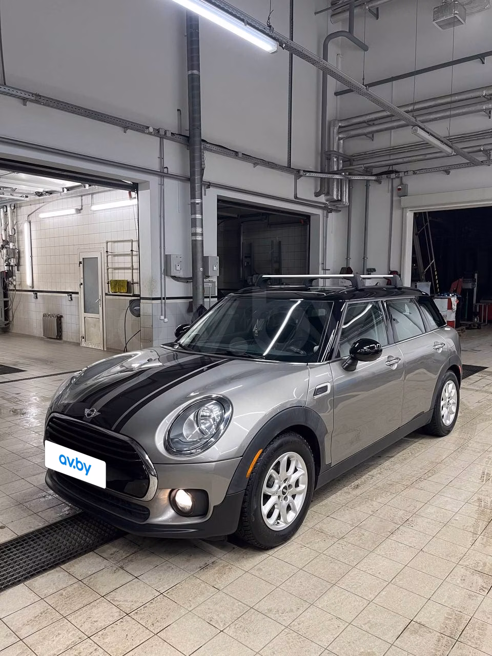 MINI Clubman фото 2