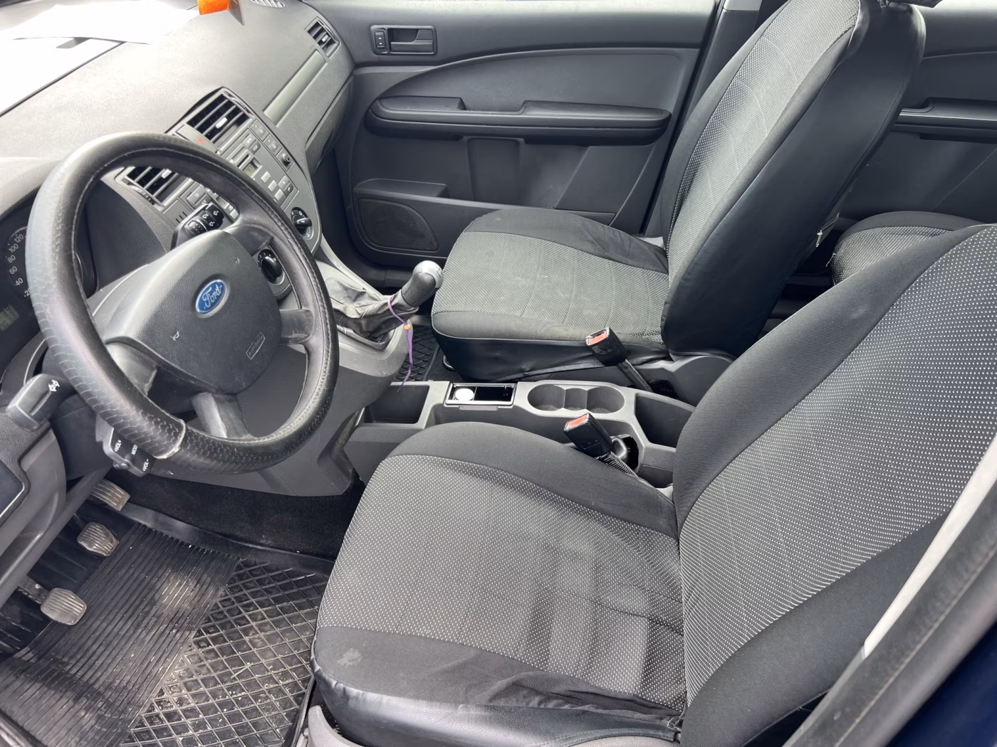 Ford C-MAX фото 10