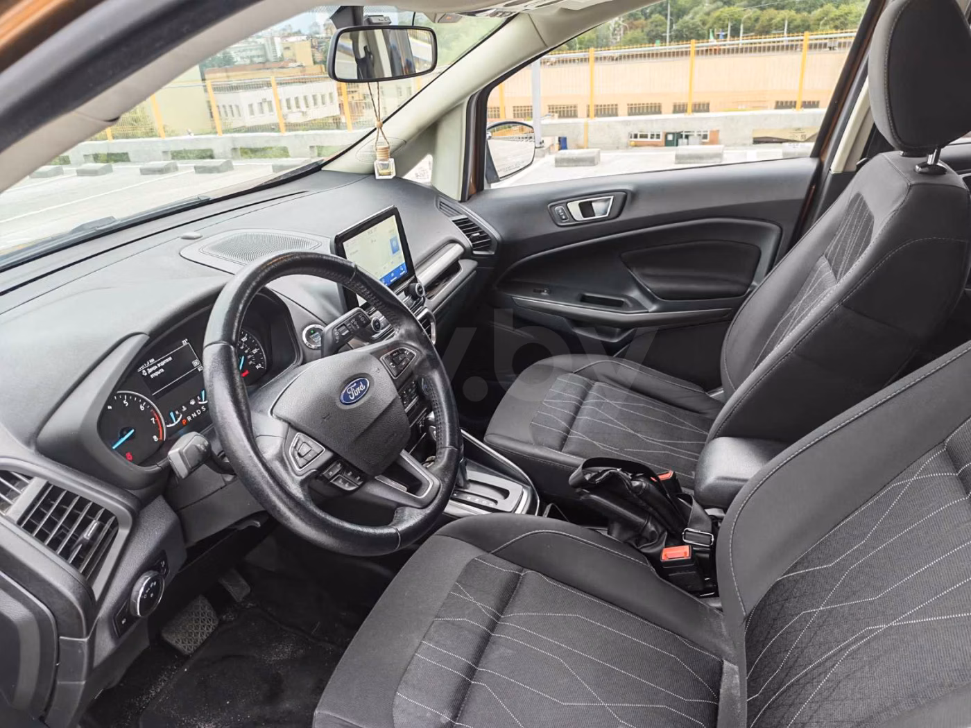 Ford EcoSport фото 7