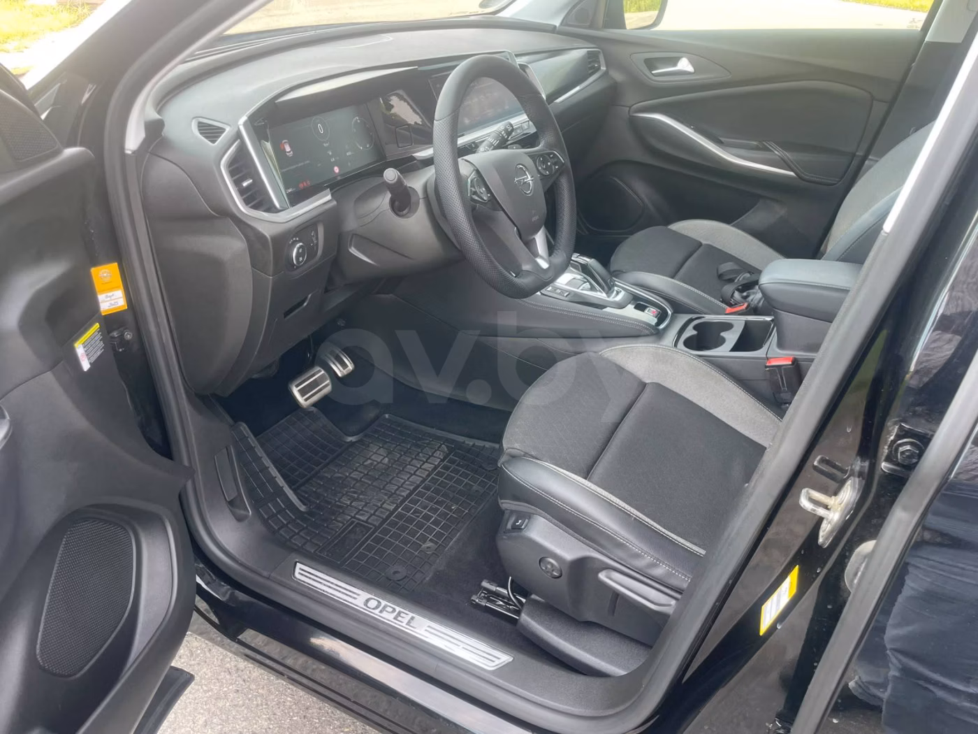 Opel Grandland X фото 11
