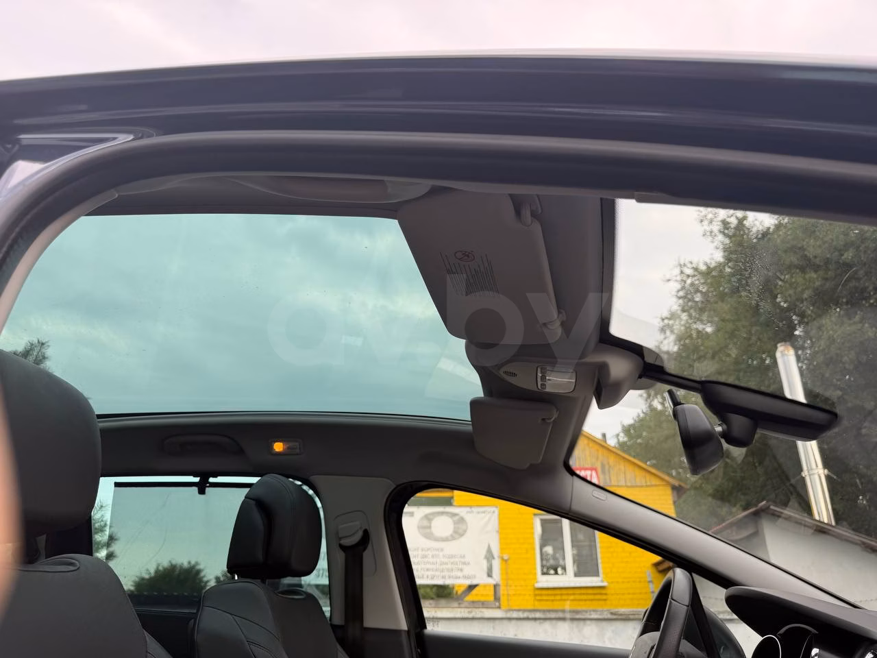 Peugeot 5008 фото 7