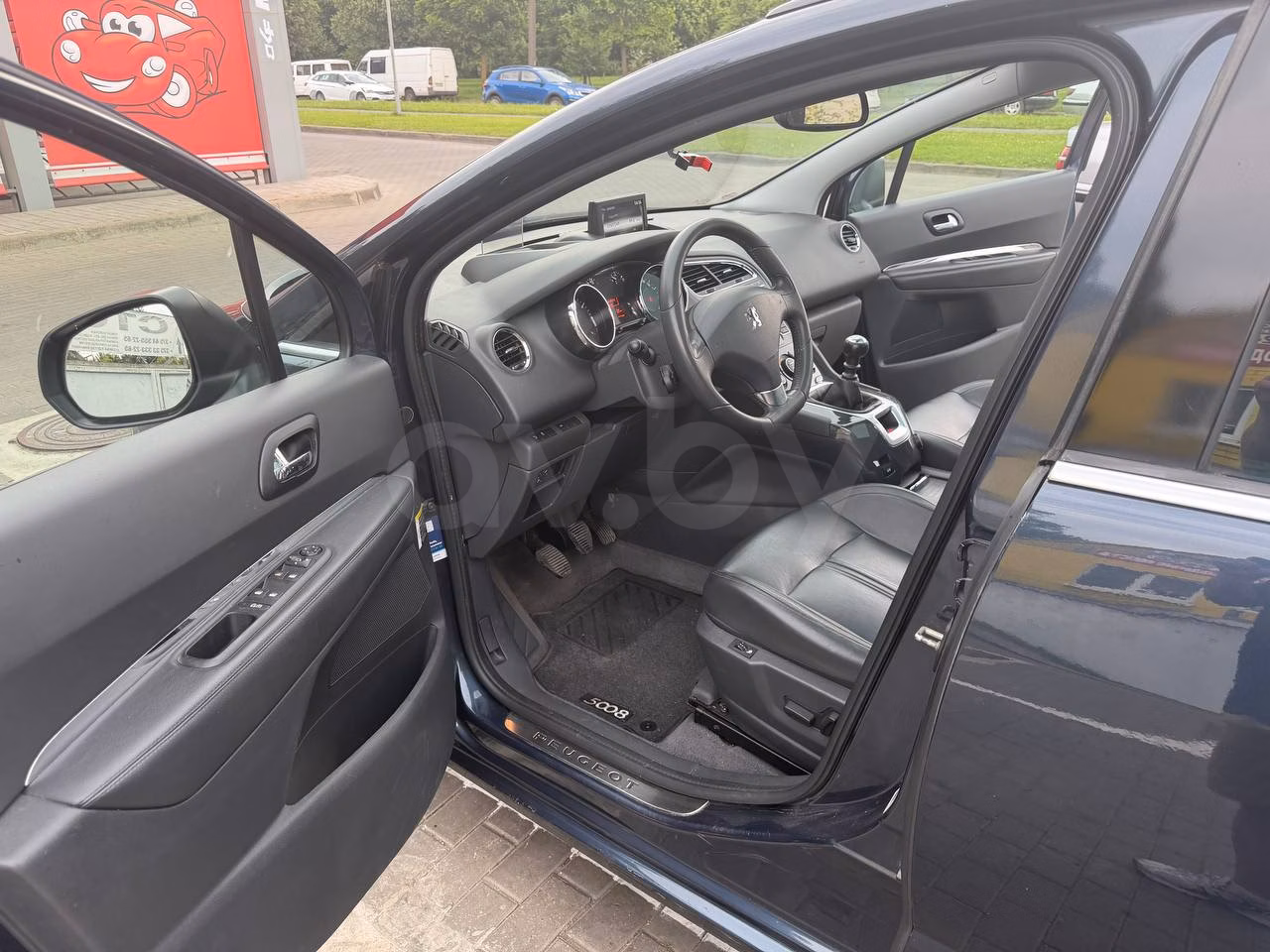 Peugeot 5008 фото 3