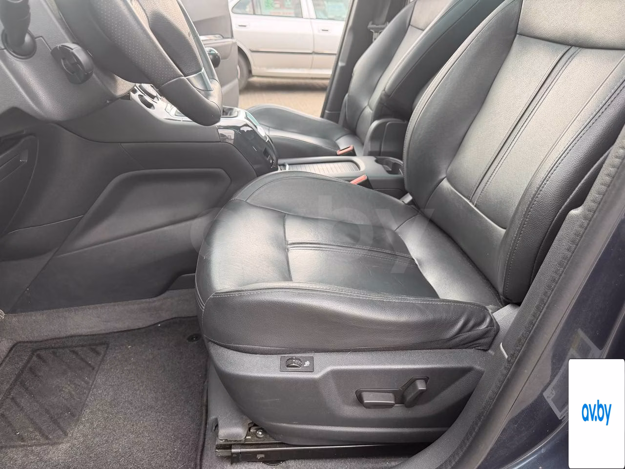 Peugeot 5008 фото 12