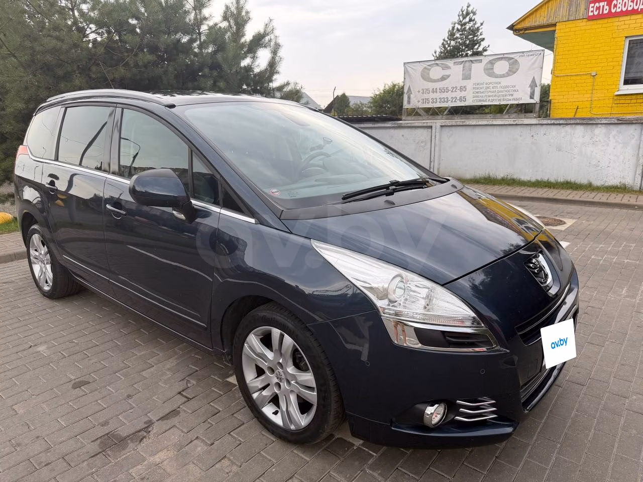 Peugeot 5008 фото 2