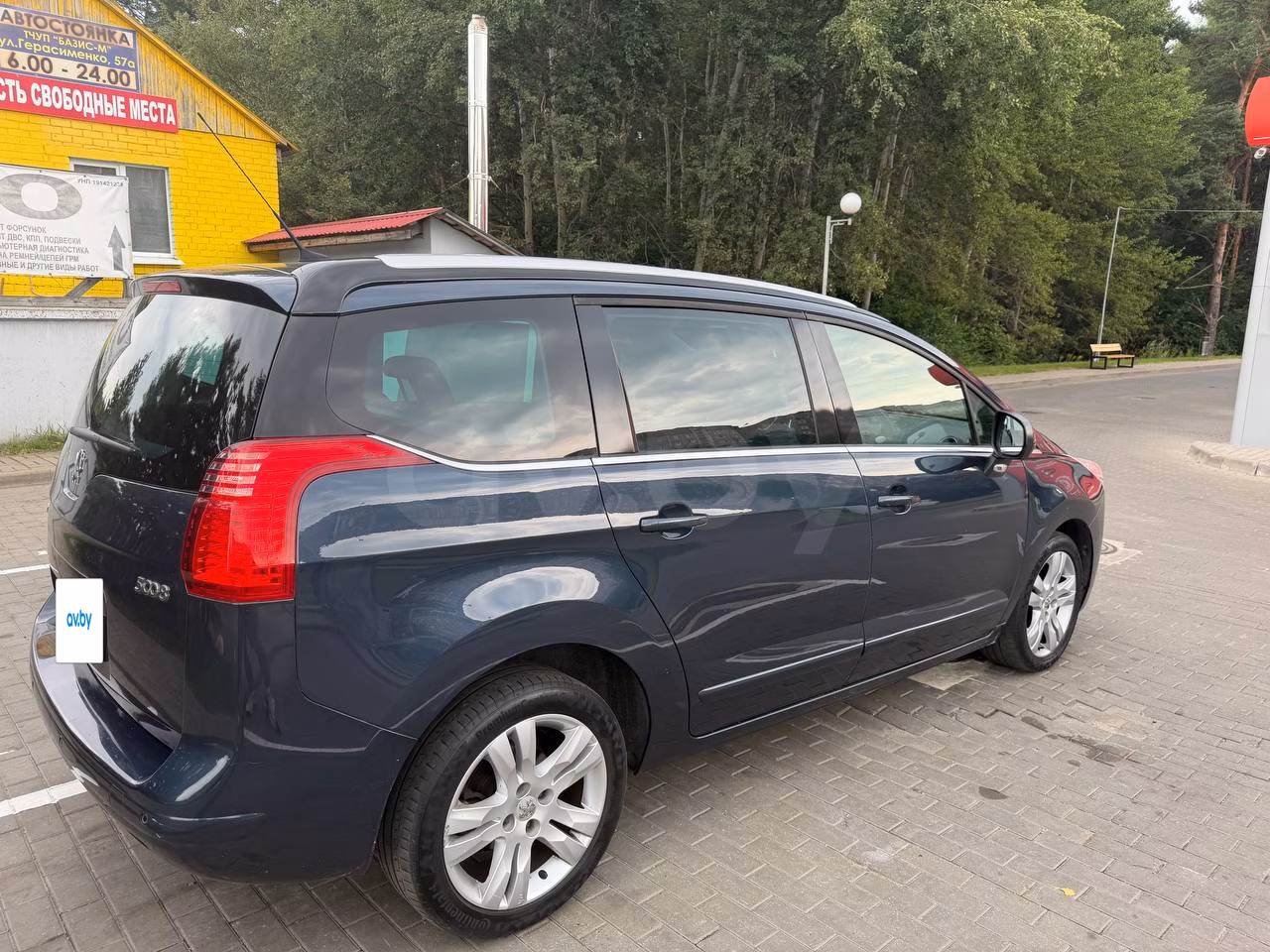 Peugeot 5008 фото 11