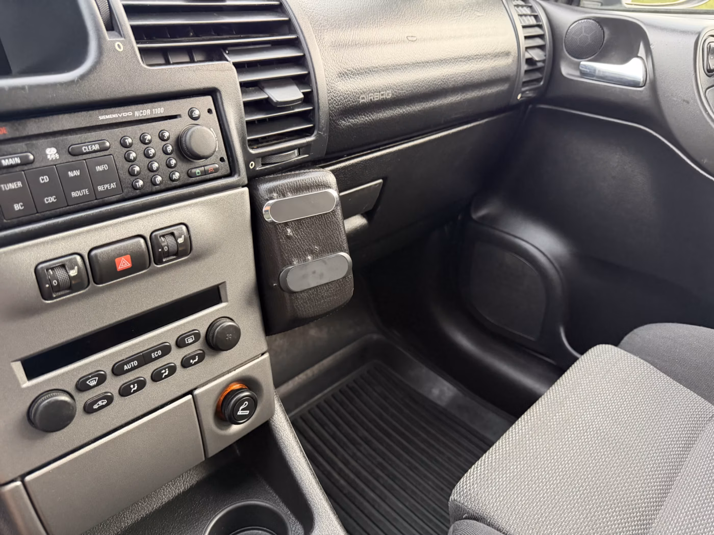 Opel Zafira фото 14