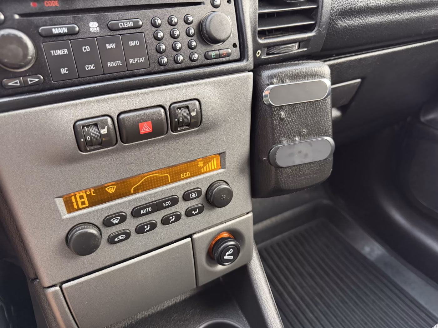 Opel Zafira фото 17