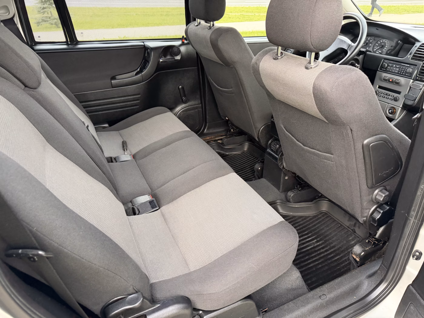 Opel Zafira фото 9