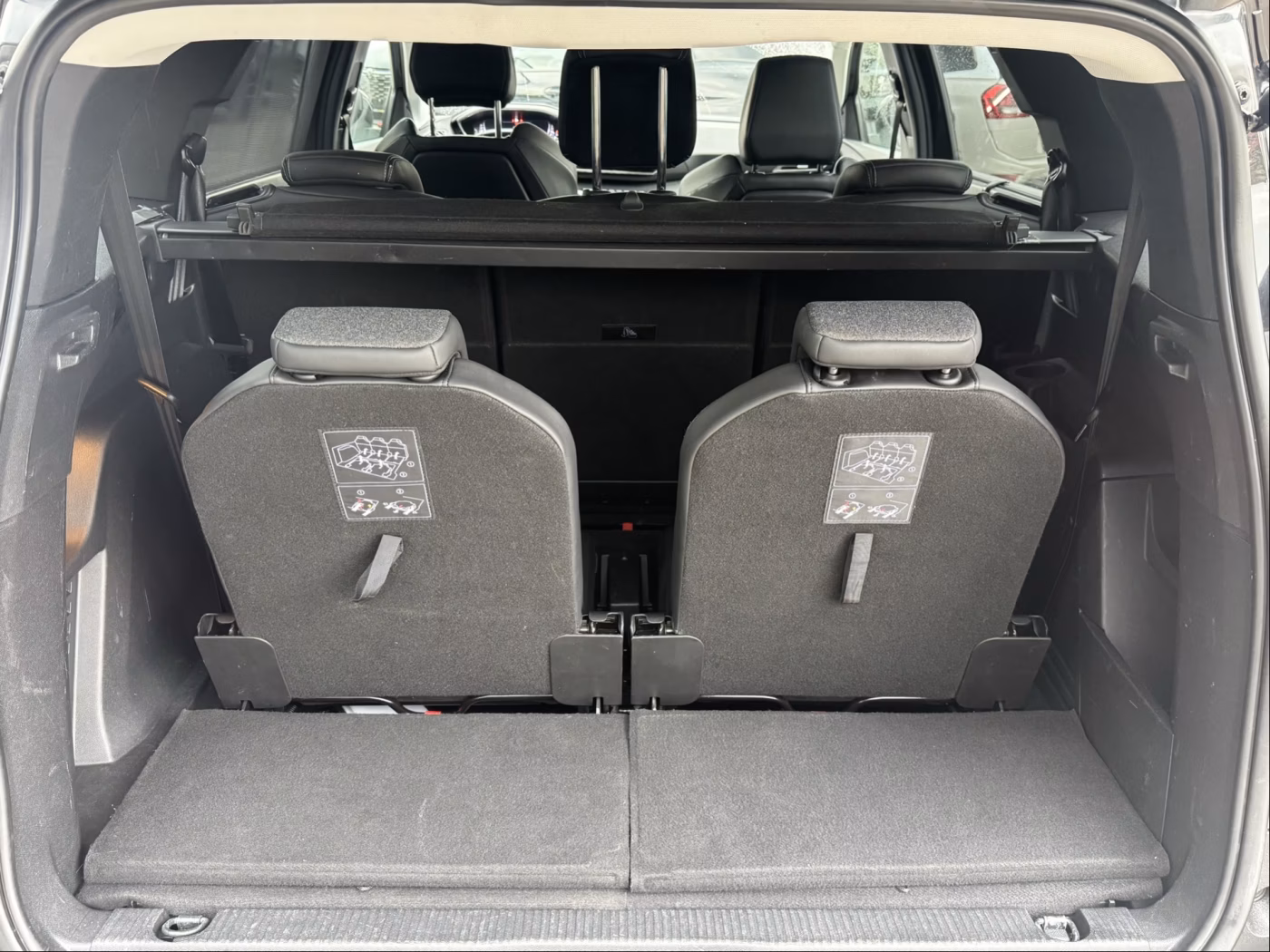 Peugeot 5008 фото 15