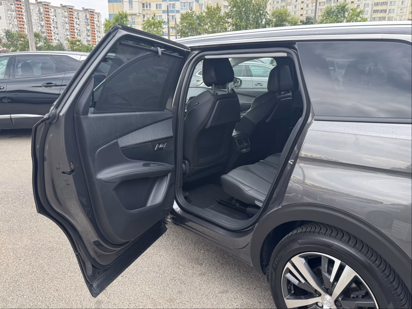 Peugeot 5008 фото 16