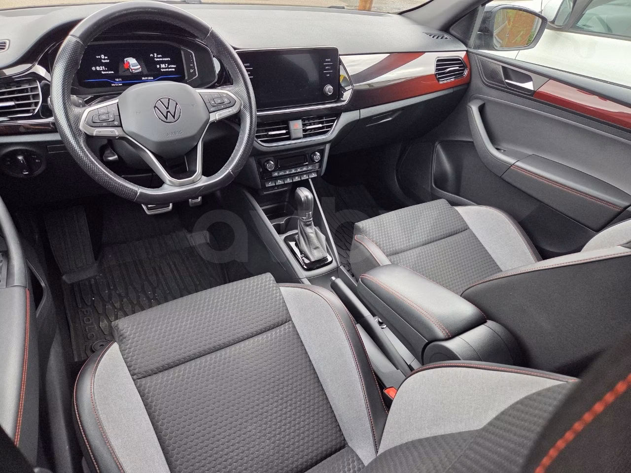 Volkswagen Polo Sedan