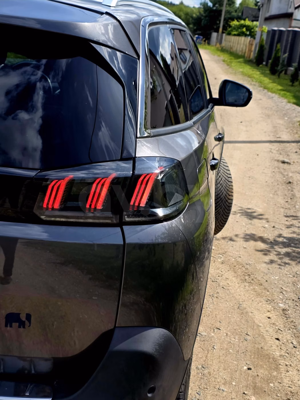 Peugeot 5008 фото 11