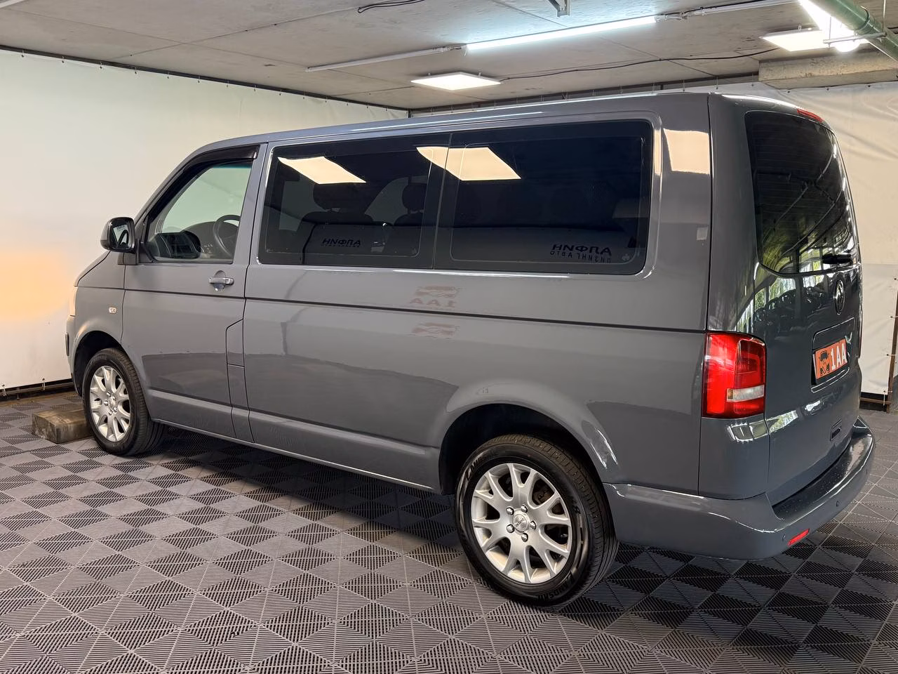 Volkswagen Caravelle фото 9