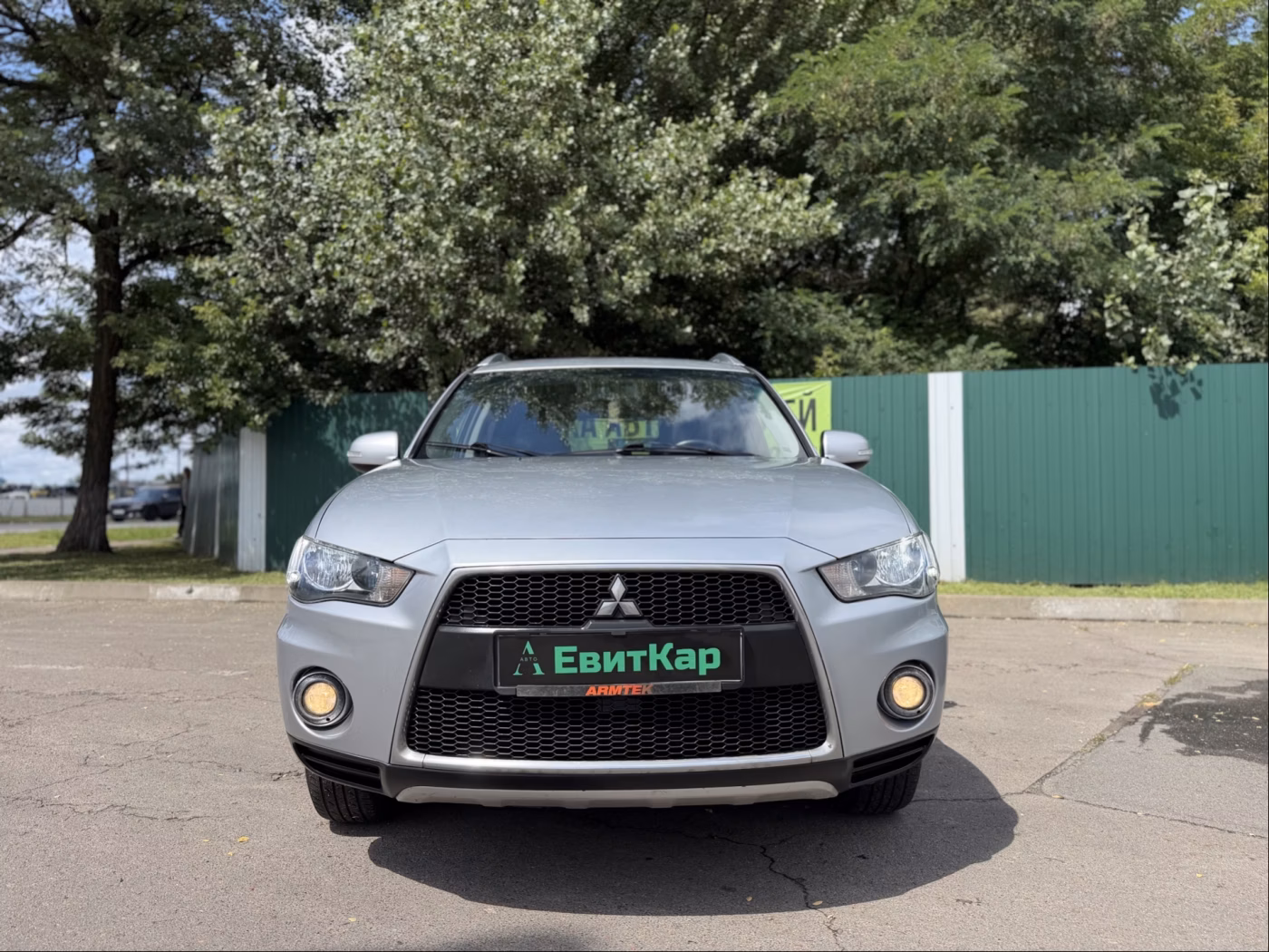 Mitsubishi Outlander фото 3