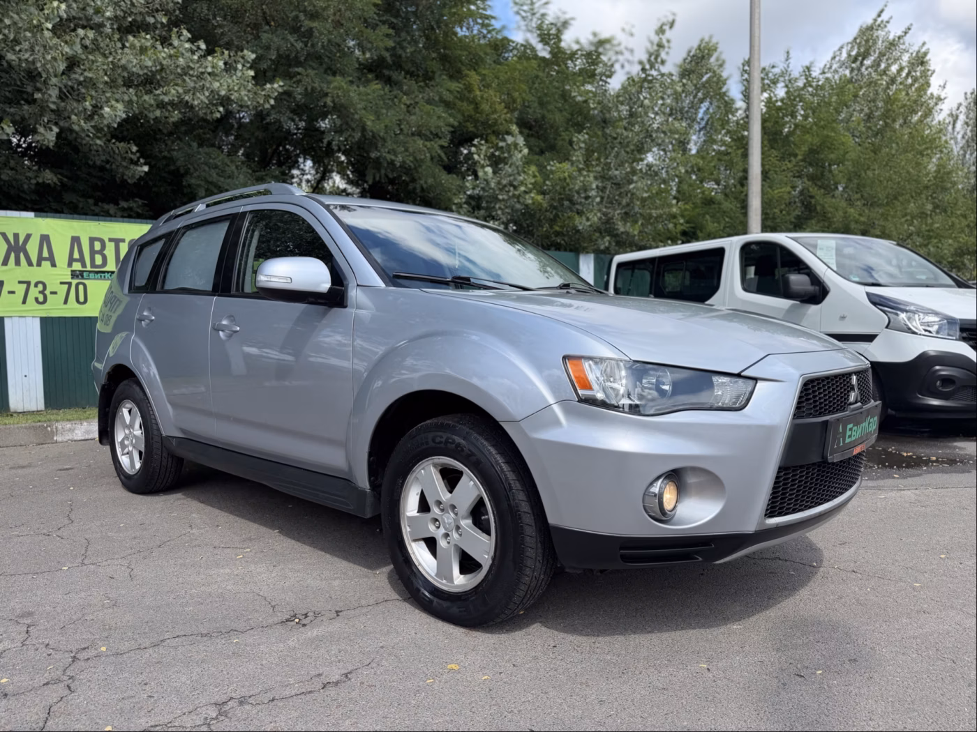 Mitsubishi Outlander фото 4