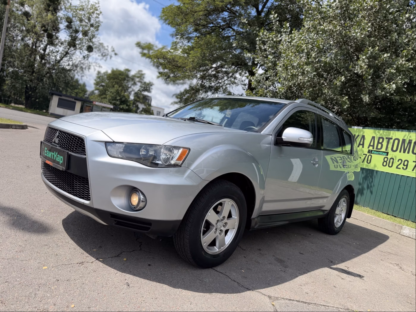 Mitsubishi Outlander фото 2