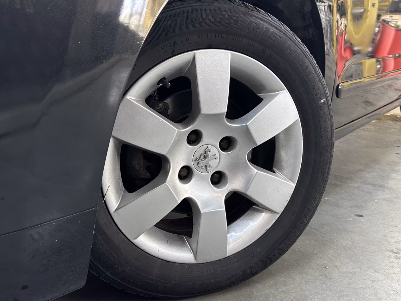 Peugeot 5008 фото 29