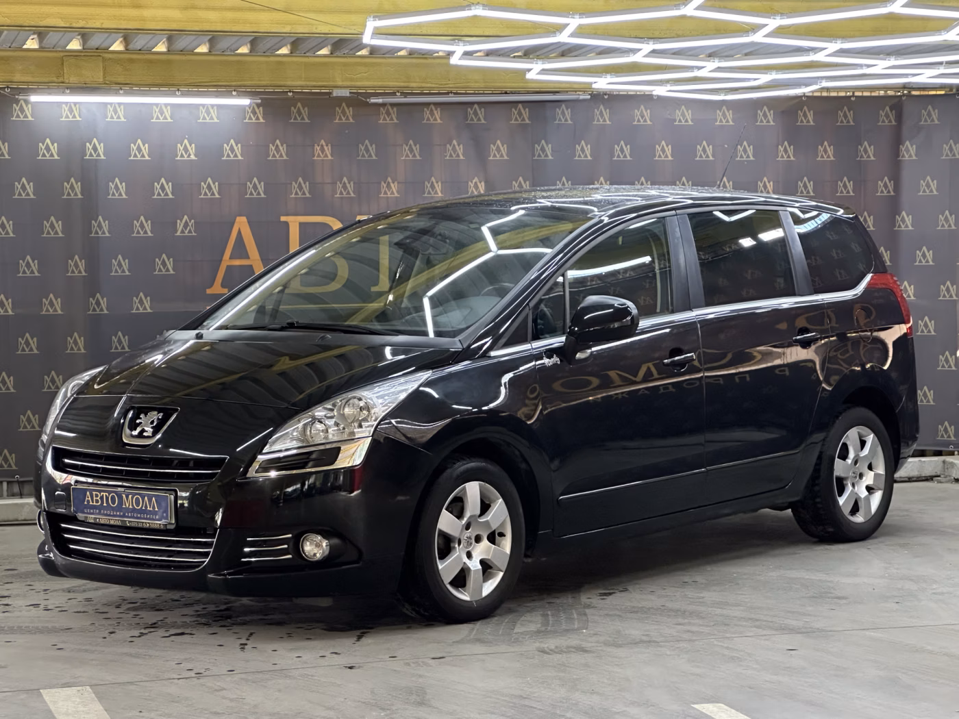 Peugeot 5008 фото 3