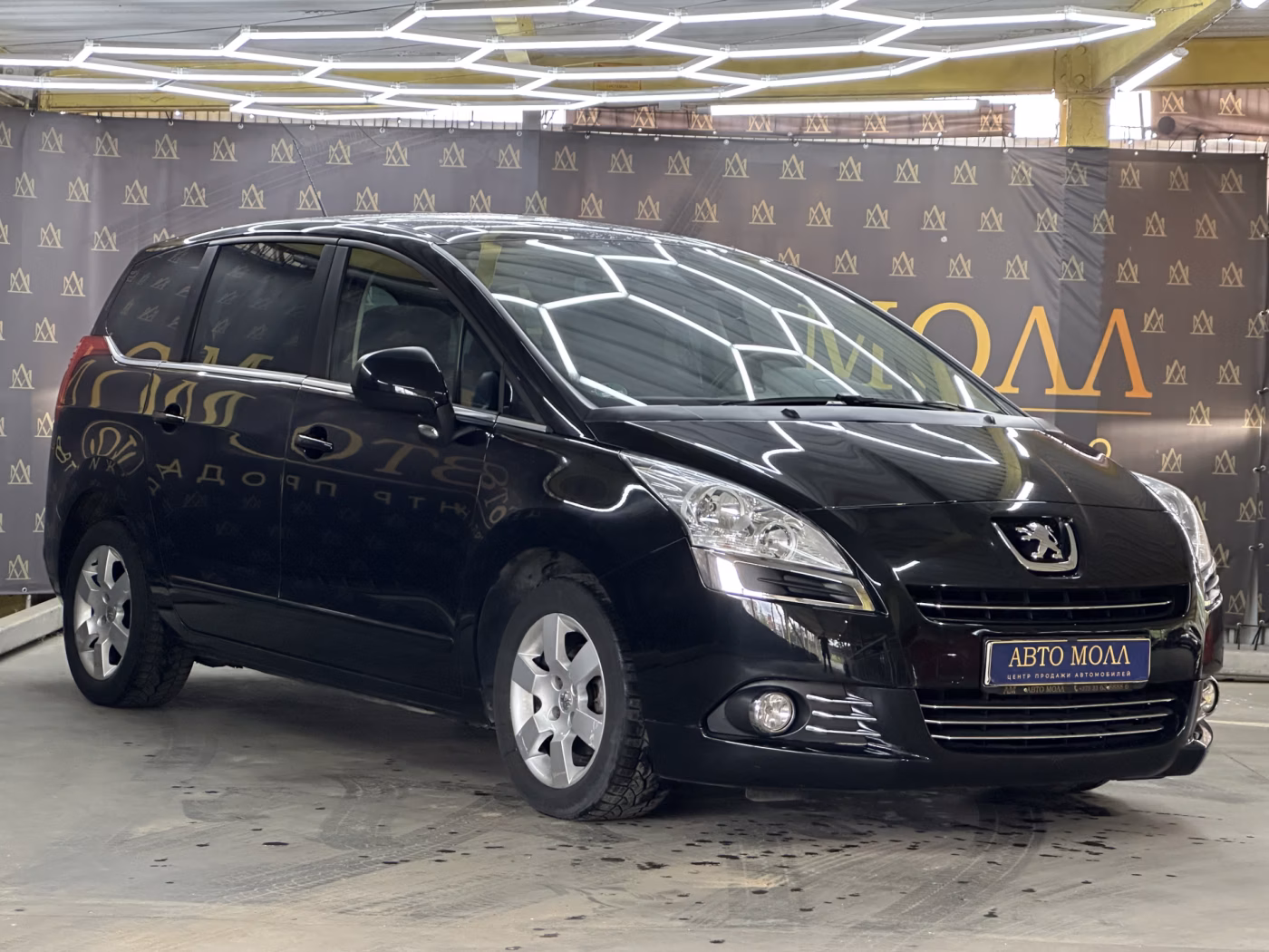 Peugeot 5008 фото 4