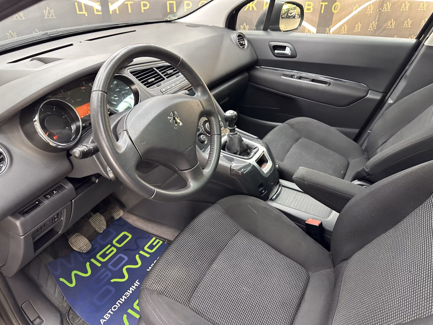 Peugeot 5008 фото 20