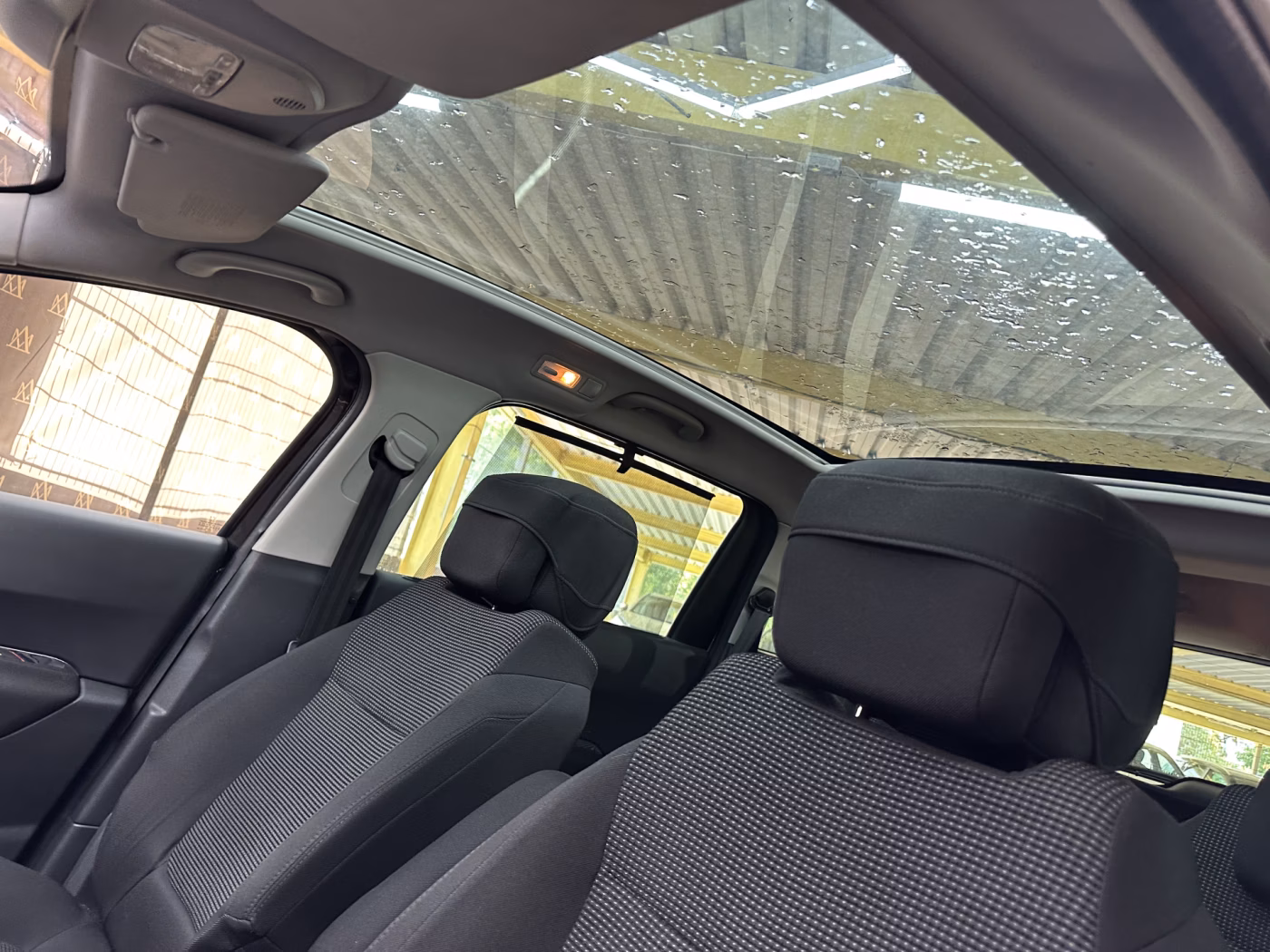 Peugeot 5008 фото 19