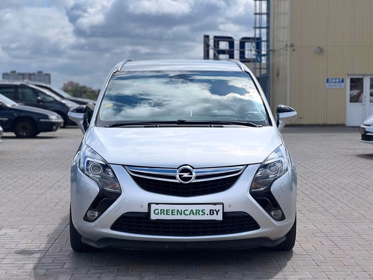 Opel Zafira фото 2