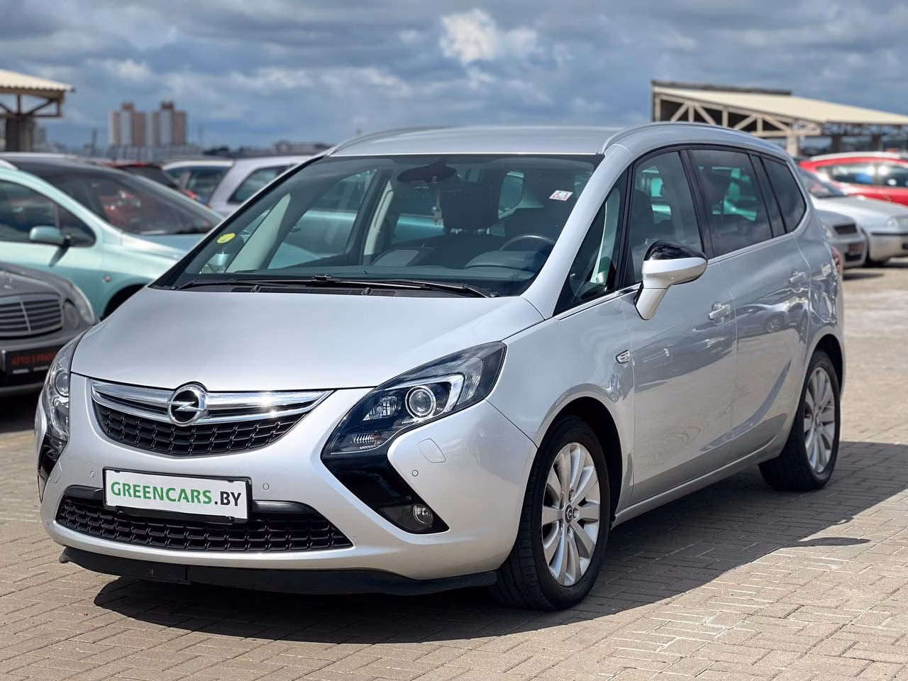 Opel Zafira фото 3