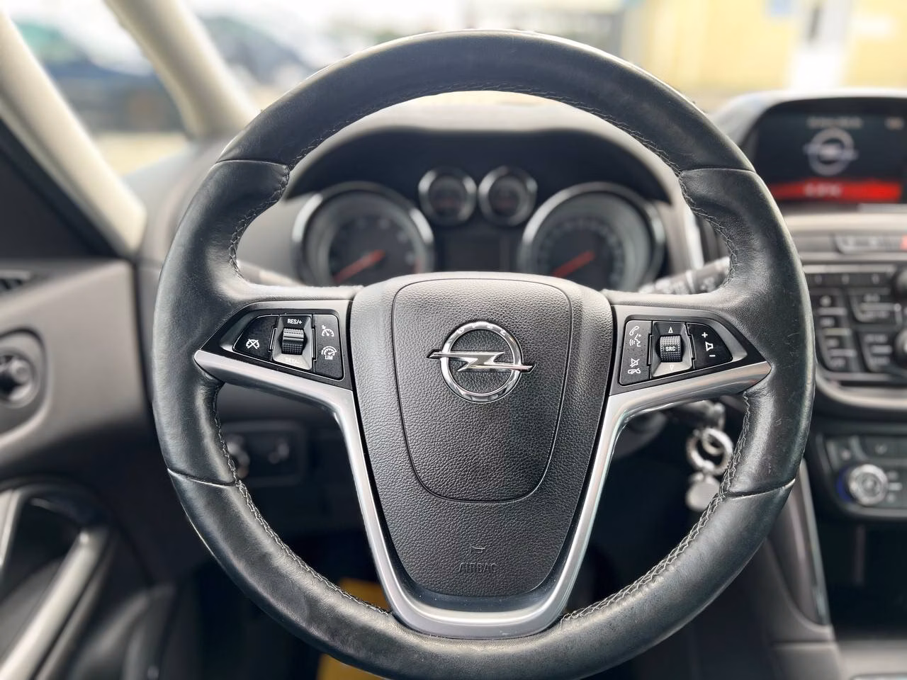 Opel Zafira фото 15