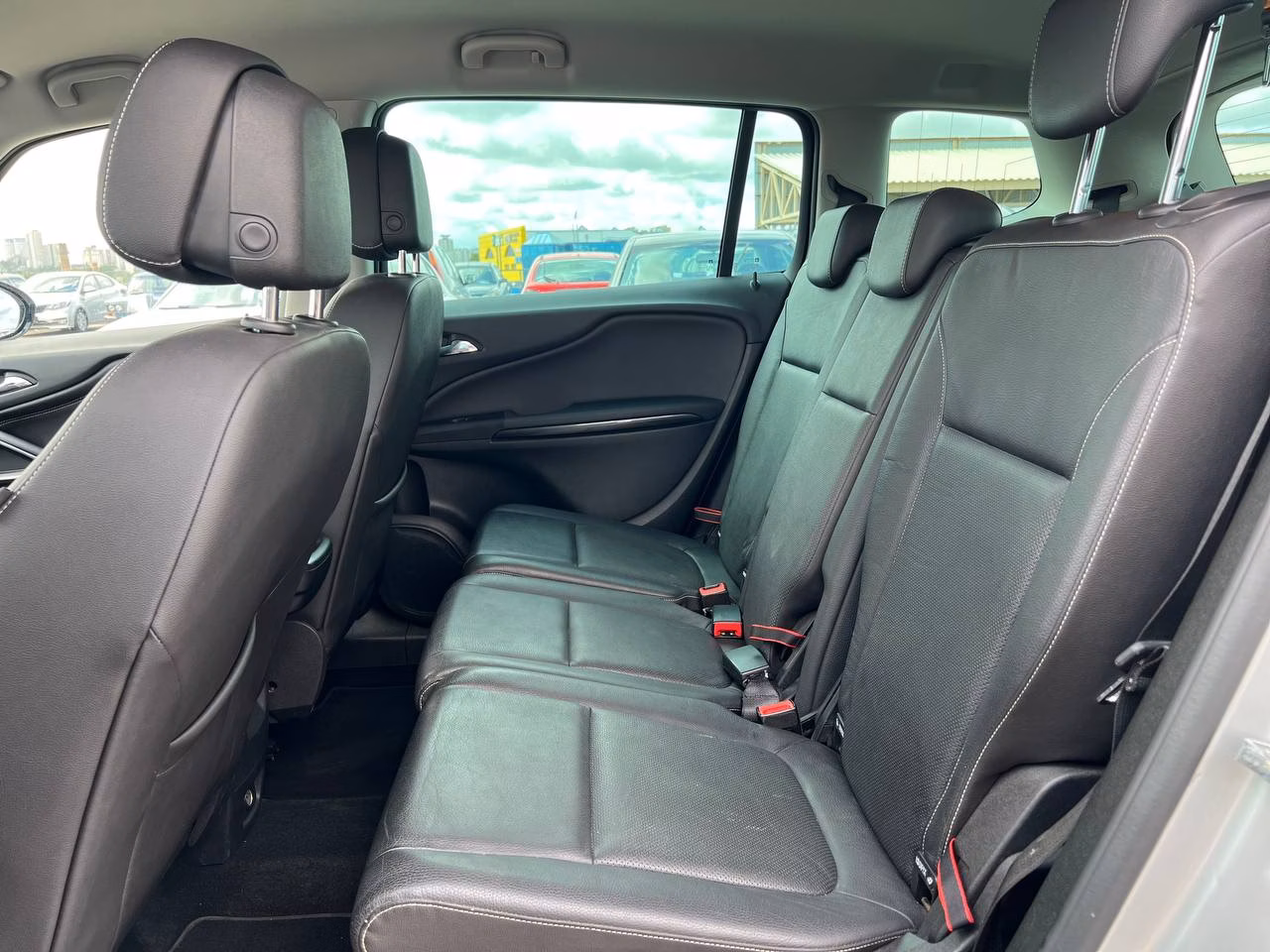 Opel Zafira фото 20