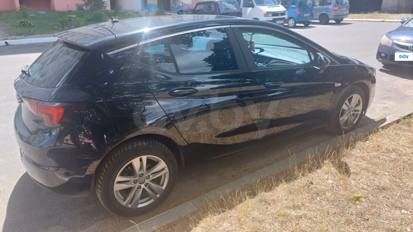 Opel Astra фото 17