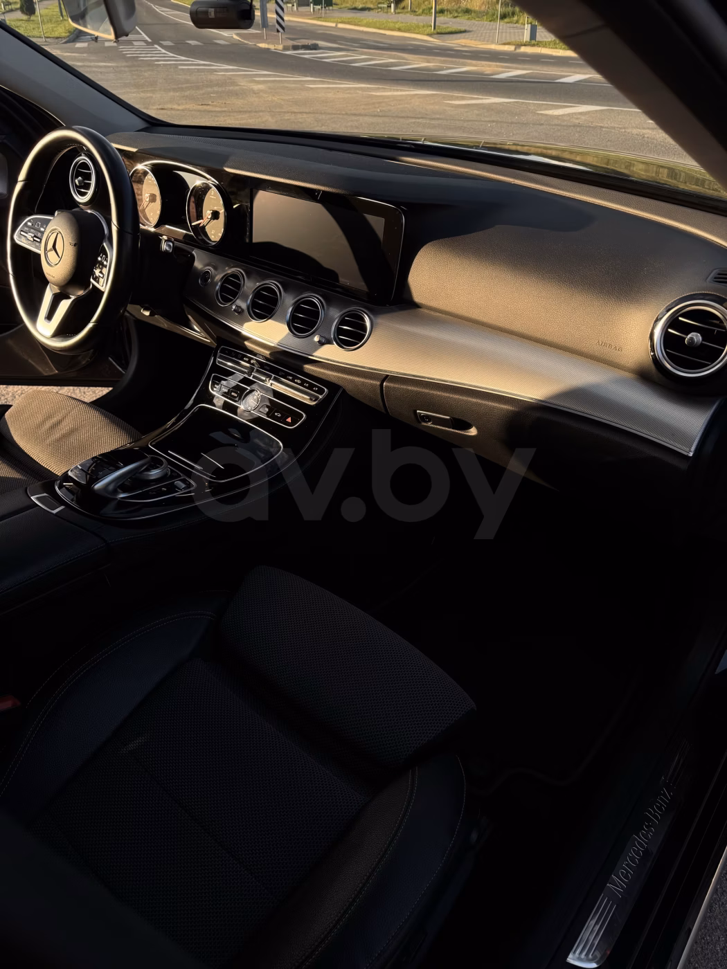 Mercedes-Benz E-Класс фото 8