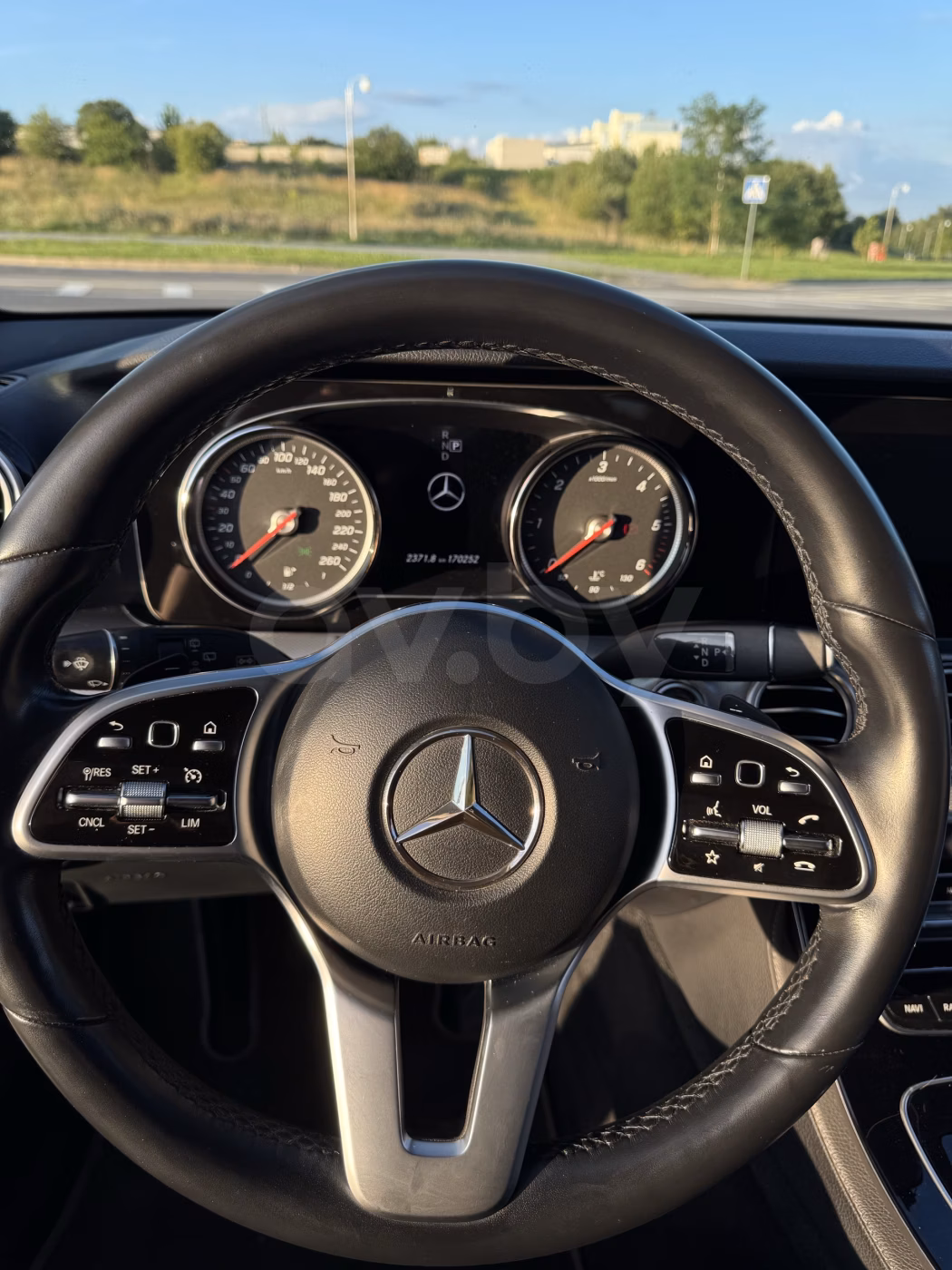 Mercedes-Benz E-Класс фото 12