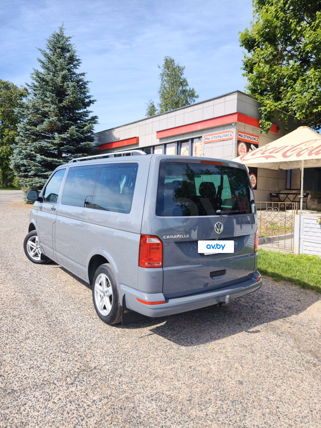 Volkswagen Caravelle фото 8