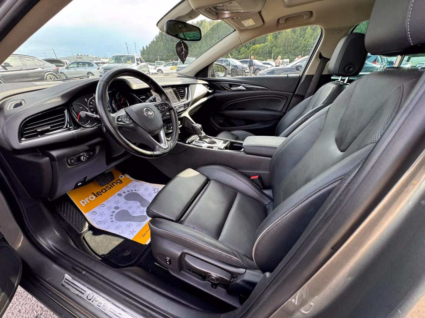 Opel Insignia фото 8
